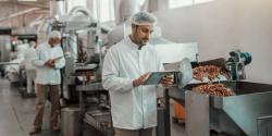4 WAYS TO MAINTAIN SAFETY & CLEANLINESS IN FOOD PACKAGING