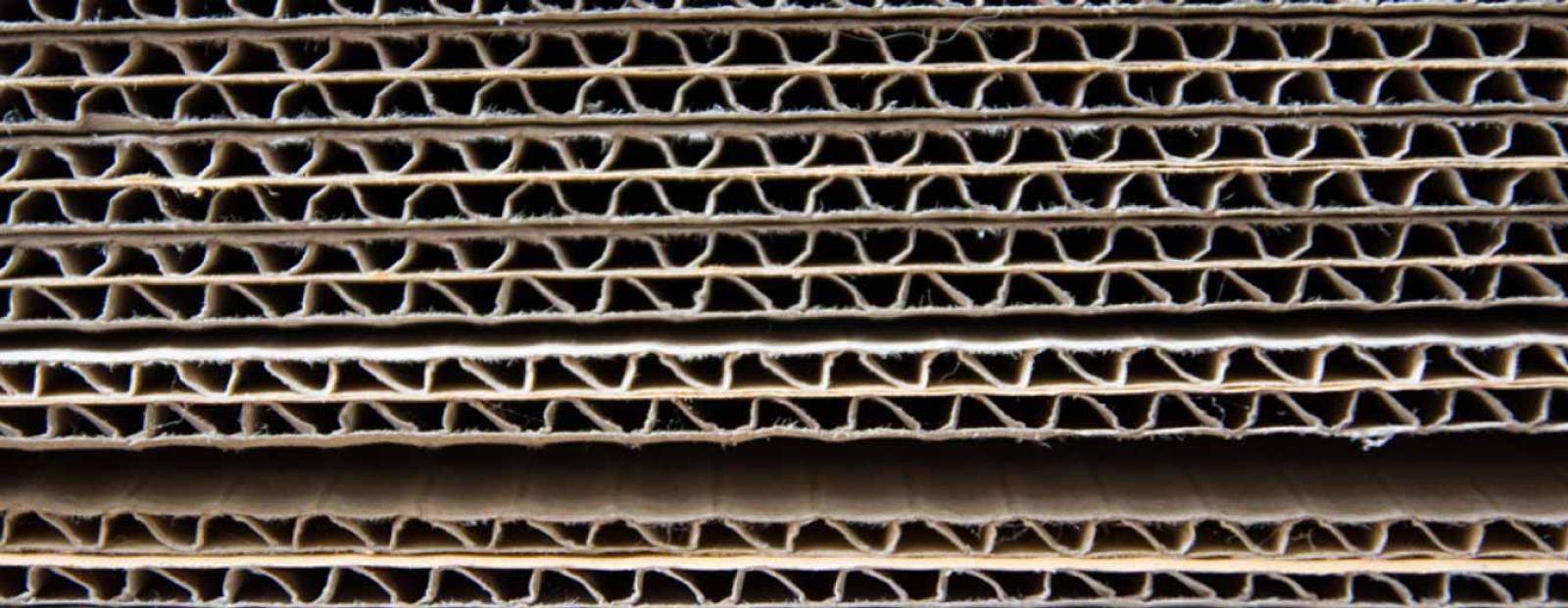Packaging for boxes - corrugated banding and strapping