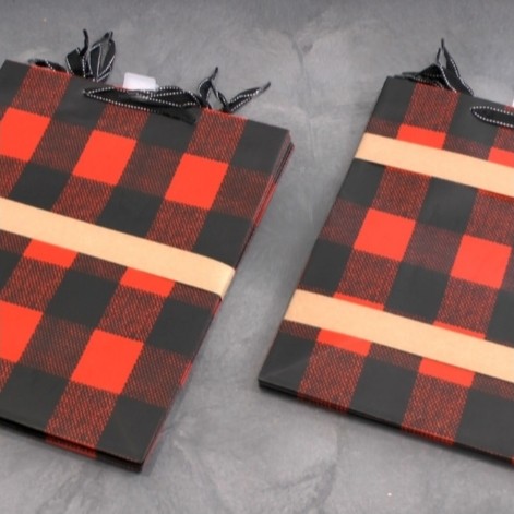 Print Products and Print Industry – Packaging Examples – Bundling and Edge Protection